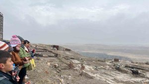 Arpaçaylı öğrenciler UNESCO Dünya Mirası Ani'yi gezdi