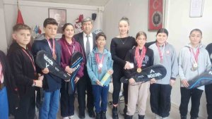 Yılmaz badmintoncuları sevindirdi