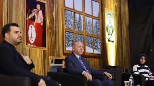 Cumhurbaşkanı Erdoğan Erzurum'da gençlerle buluştu