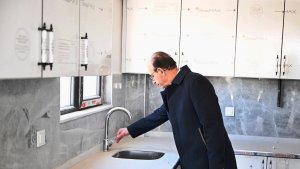 Geçit, kentsel dönüşüm konutlarını inceledi