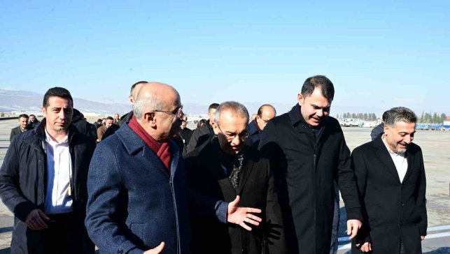 Bakan Kurum Malatya'da temaslarda bulunuyor