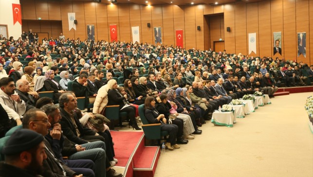 Kars'ta "Şeb-i Arus" paneli düzenlendi