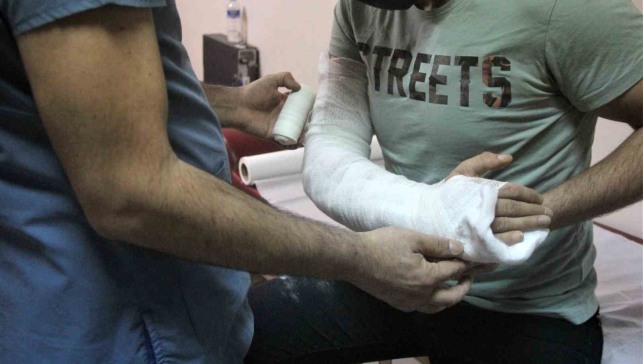 Kar ve buz düşmeye bağlı kırık vakalarını artırdı