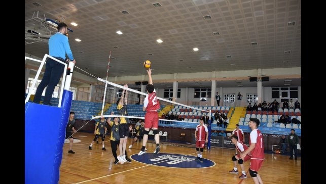 Filenin şampiyonu Reşit Karabacak Spor Lisesi