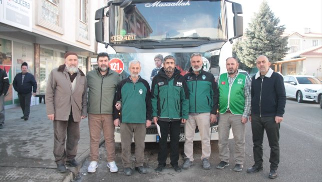 Erzincan'dan Suriye'ye yardım tırı gönderildi