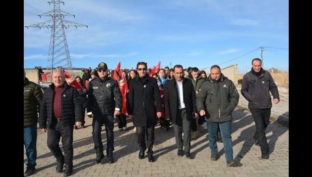 Öğrenciler Sarıkamış şehitlerine yürüdü