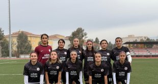 Ağrı Kadın Futbol Takımı, Silopi deplasmanından 2-2'lik beraberlikle döndü