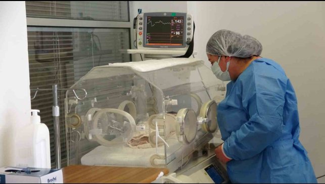 Elazığ'dan sevk edilen bebek Van'da şifa buldu