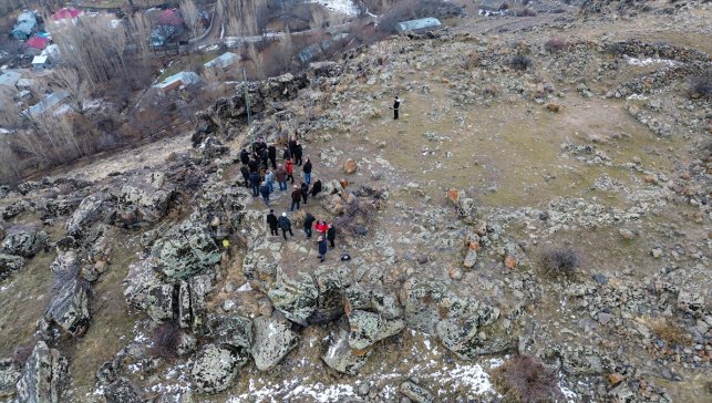 Sarıkamış şehitlerini anmak için Iğdır'ın Bayrak Tepe zirvesine tırmanış gerçekleştirildi