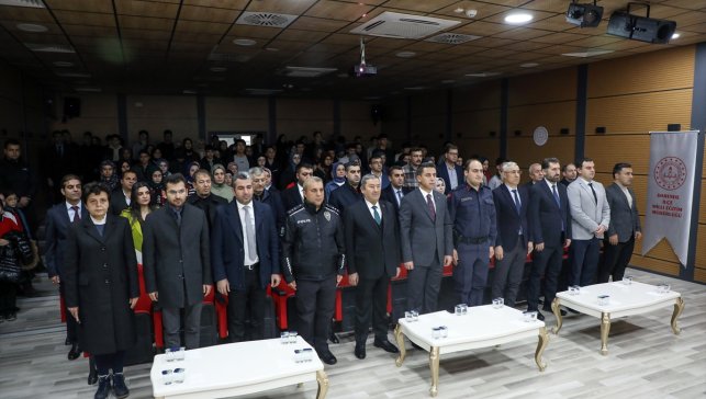 Malatya'da milli şair Mehmet Akif Ersoy anıldı