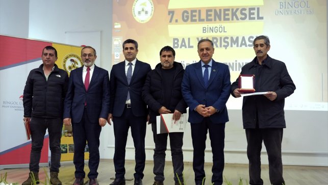 Bingöl'de "7. Geleneksel Bal Yarışması Ödül Töreni" düzenlendi