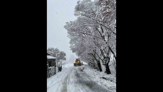 Tunceli'de beyaz esaret: 222 köy yolu kapandı