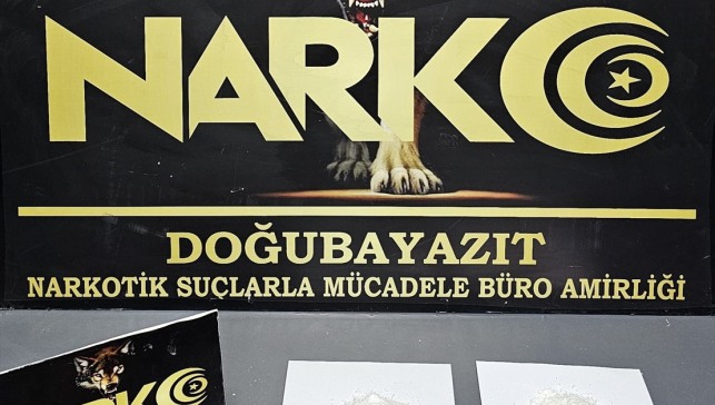 Ağrı'da uyuşturucuyla yakalanan 4 İran uyruklu zanlı tutuklandı