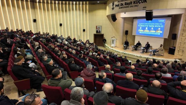 Erzurum'da "Suriye'nin Özgürlüğü ve Türkiye'nin Rolü" paneli düzenlendi