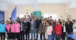 Hamur'da Ortaokullar Arası Yıldızlar Masa Tenisi İlçe Birinciliği Sona Erdi