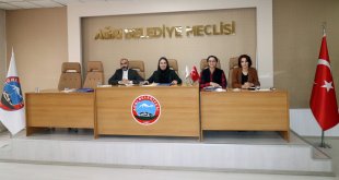 Ağrı Belediyesi, 2025 Yılının İlk Toplantısını Mahalle Muhtarlarıyla Yaptı