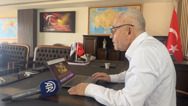 Hakkari Üniversitesi Rektörü Prof. Dr. Pakiş, AA'nın "Yılın Kareleri" oylamasına katıldı