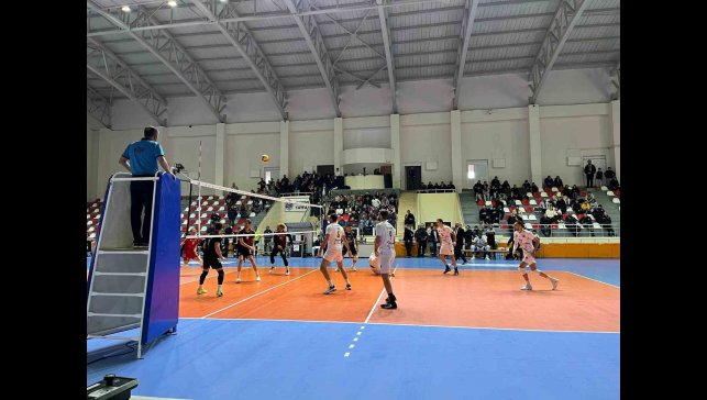 Efeler Ligi: TÜRŞAD: 0 - Spor Toto: 3