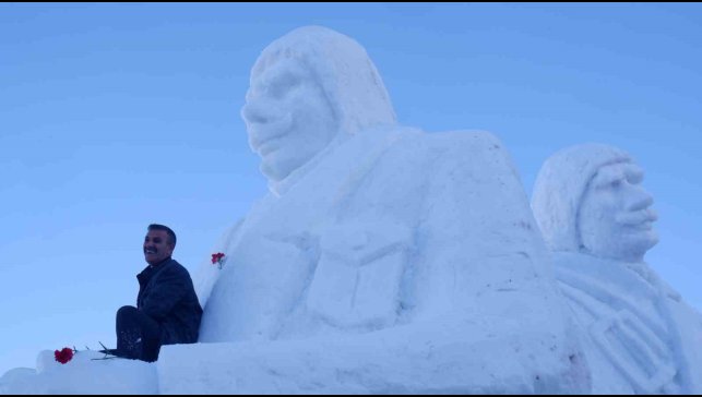 Sarıkamış Harekatı'nın 110. yılı anma etkinlikleri için yapılan heykeller açıldı