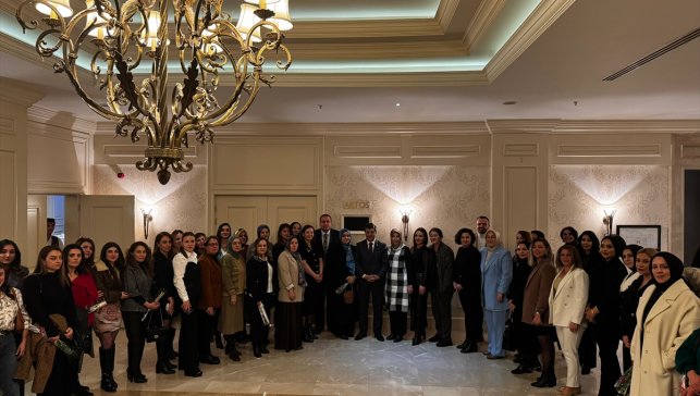 AK Parti Van Milletvekili Türkmenoğlu iş kadınlarıyla buluştu