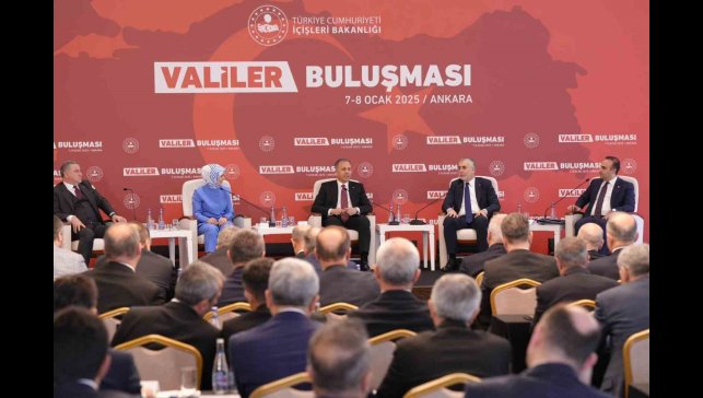 Vali Aydoğdu 81 ilin valilerinin katılımıyla gerçekleştirilen Valiler Toplantısı'na katıldı