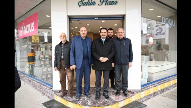 Taşkın İnönü caddesi esnafı ile bir araya geldi
