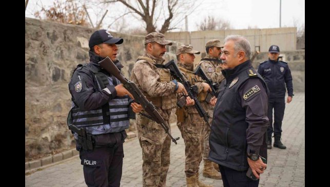 Iğdır Emniyet Müdürü Niyazi Turgay'dan Aralık ve Dilucu sınır kapısına ziyaret