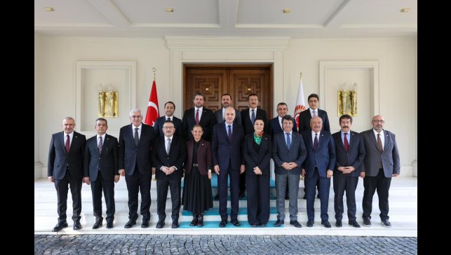 Doğu Anadolu Milletvekilleri TBMM Başkanı Kurtulmuş ile görüştü