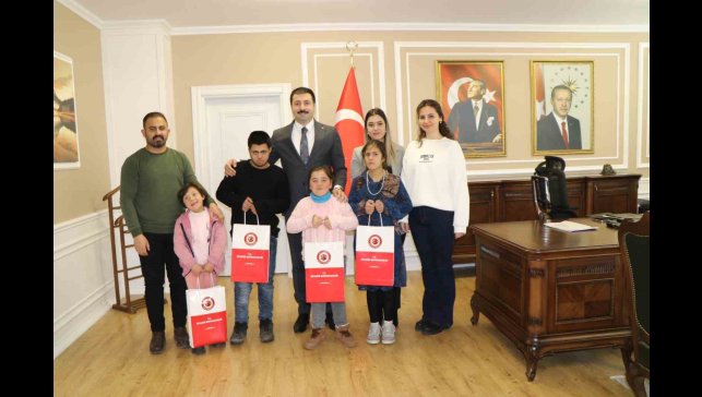 Özel öğrenciler Kaymakam Karali'yi ziyaret etti