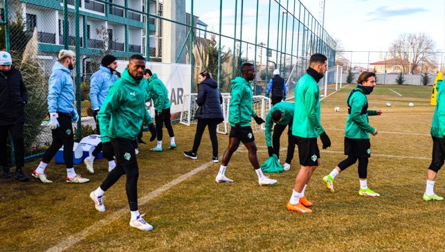 Iğdır FK, ligin ikinci yarısına galibiyetle başlayıp yeniden yükselişi hedefliyor