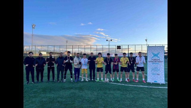 TÜGVA Liseler Arası Gençlig Futbol Turnuvası sona erdi