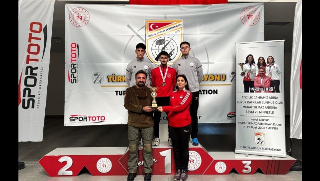 Erzincanlı atıcılık sporcuları hedefi 12'den vurdu