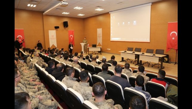 Jandarma personeline sağlıklı yaşam bilgilendirmesi