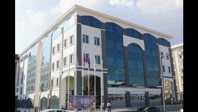 Van TSO: "Yılda en az 700 bin İranlının konakladığı Van'da konsolosluk hizmeti verilmesi gerekmektedir"