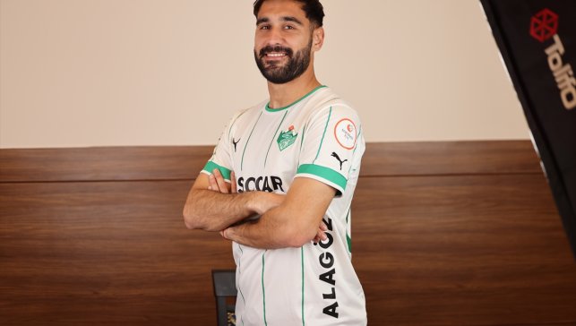 Alagöz Holding Iğdır FK, İbrahim Akdağ ile Muammer Sarıkaya'yı transfer etti