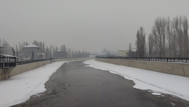 Erzurum, Kars, Ardahan, Ağrı ve Tunceli'de kar etkili oldu