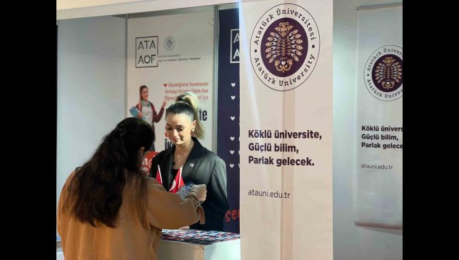 Antalya Erzurum Günlerinde Atatürk Üniversitesi standına yoğun ilgi