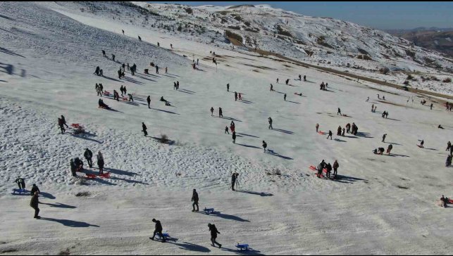 Çocuklar tatilin son gününde Hazarbaba'da doyasıya eğlendi