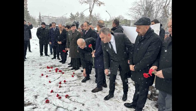 Malatya'da 6 Şubat depreminde hayatını kaybedenler anıldı