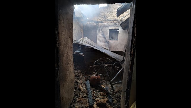 Keban'da köy evinde çıkan yangın söndürüldü