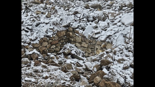 Rezerv alanında 2 bin yıllık sur duvarı bulundu