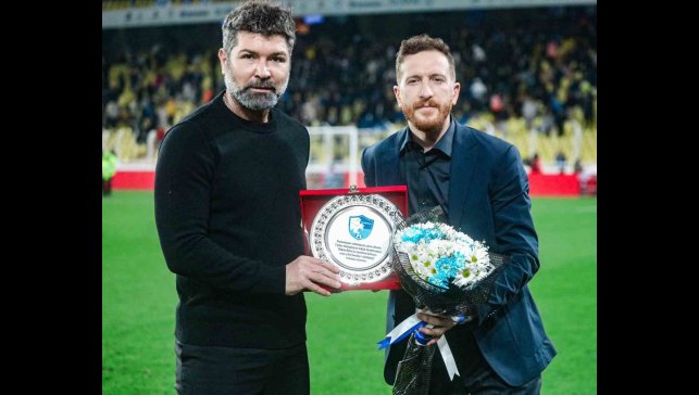 Başkan Dal'dan Hakan Kutlu'ya jest