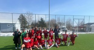 Ağrı ASP Kadın Futbol Takımı, Erzincan'da 8 golle güldü