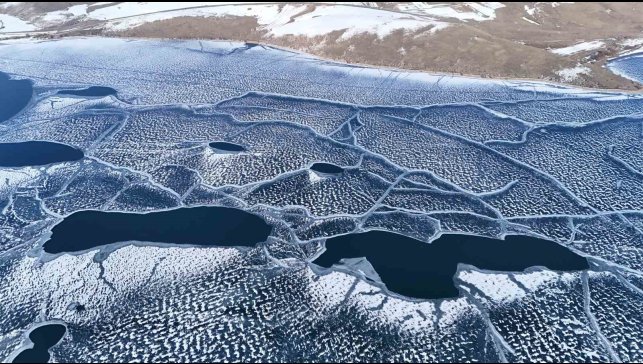 Ahlat'ta buzulları aratmayan görüntüler