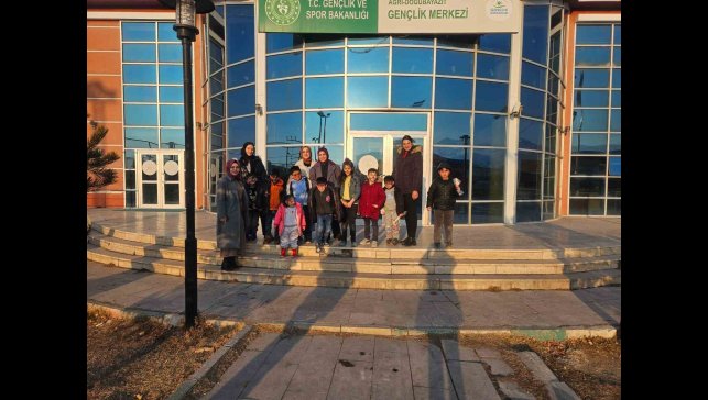 Özel öğrenciler gençlik merkezinde misafir edildi