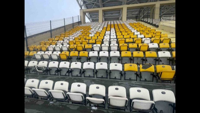 Bursaspor maçında 300 koltuk kırıldı