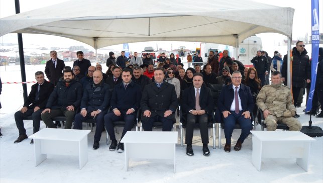 Erzurum'da "Gelenekten Geleceğe Kış Oyunları Festivali" yapıldı