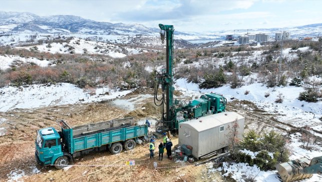 Tunceli'de içme suyu sorunu sondaj çalışmalarıyla çözüme kavuşturuluyor