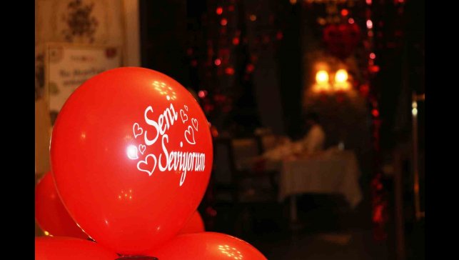 Elite World Van Otel'de Sevgililer Günü kutlaması