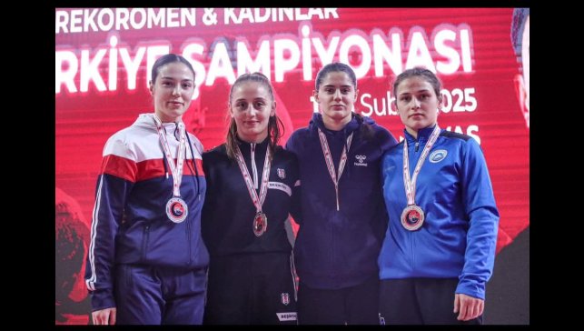 Erzincanlı sporcular Türkiye Şampiyonasından madalya ile döndü